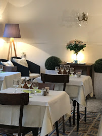 Atmosphère du Restaurant La Villa Romaine à Royat - n°13