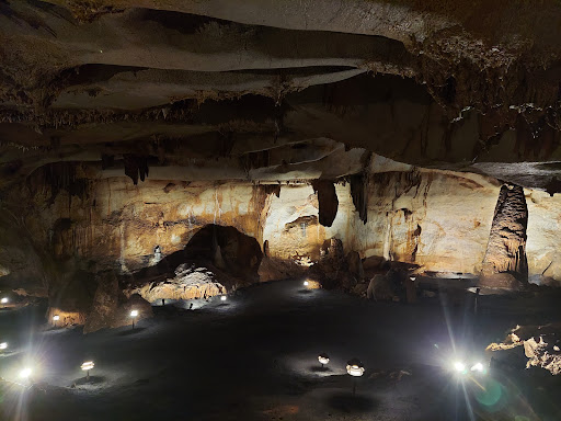 Wedding Venue «Melrose Caverns», reviews and photos, 6639 N Valley Pike, Harrisonburg, VA 22802, USA