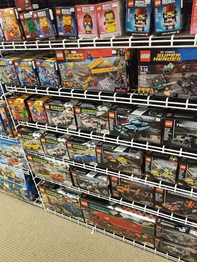 Shopping Mall «Pleasant Prairie Premium Outlets», reviews and photos, 11211 120th Ave, Pleasant Prairie, WI 53158, USA