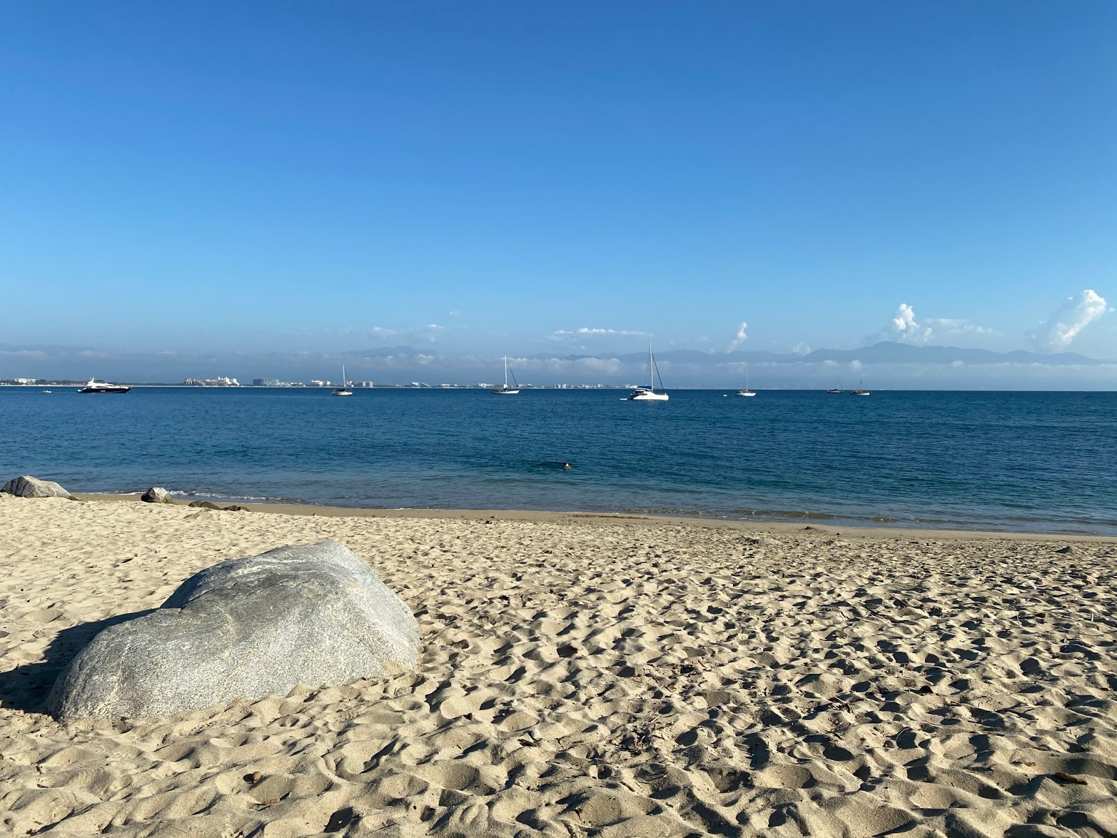 Manzanilla beach I'in fotoğrafı - rahatlamayı sevenler arasında popüler bir yer