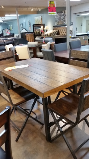 Furniture Store «Royal Furniture Co», reviews and photos, 500 N 19th St, Baton Rouge, LA 70802, USA