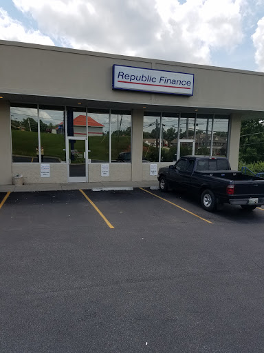 Republic Finance in Dickson, Tennessee