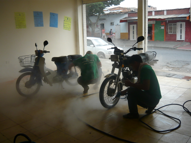 Opiniones de Lavadora De Autos Wilson en Guayaquil - Servicio de lavado de coches