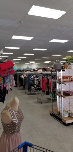 Thrift Store «Neighborhood Thrift Store Distribution Center», reviews and photos, 353 E Olive Ave, Fresno, CA 93728, USA