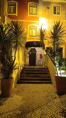 Av. Dom Carlos I 69, 1200-647 Lisboa