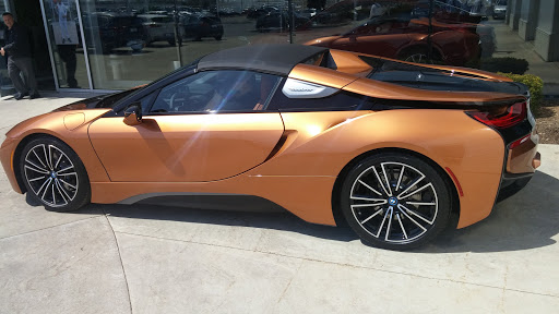 BMW Dealer «BMW of Milwaukee North», reviews and photos, 5990 N Green Bay Ave, Glendale, WI 53209, USA