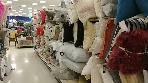 Department Store «Marshalls & HomeGoods», reviews and photos, 1120 Lake Woodlands Dr, The Woodlands, TX 77380, USA