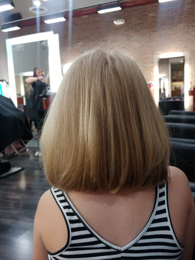 Hair Salon «Salon 124 Grayson», reviews and photos, 2023 Grayson Hwy, Grayson, GA 30017, USA