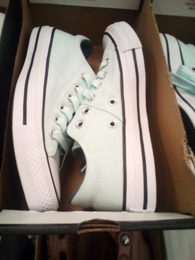 Shoe Store «Famous Footwear», reviews and photos, 70 Worcester Providence, Millbury, MA 01527, USA