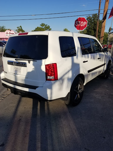 Used Car Dealer «West Side Used Cars Inc», reviews and photos, 725 N Zarzamora St, San Antonio, TX 78207, USA