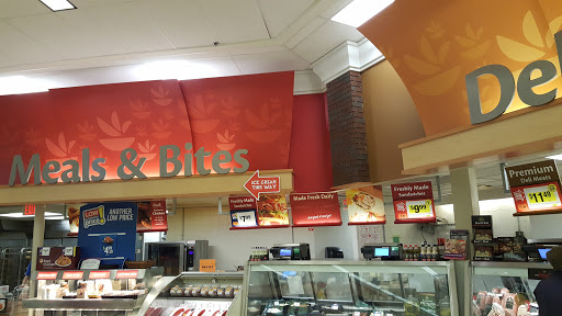 Grocery Store «Stop & Shop», reviews and photos, 471 Salem St, Medford, MA 02155, USA