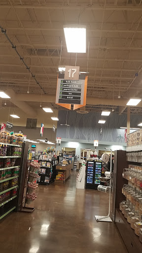 Grocery Store «Fred Meyer», reviews and photos, 3300 Portland Rd, Newberg, OR 97132, USA