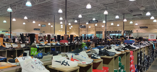 Shoe Store «DSW Designer Shoe Warehouse», reviews and photos, 4741 Ashford Dunwoody Rd, Dunwoody, GA 30338, USA