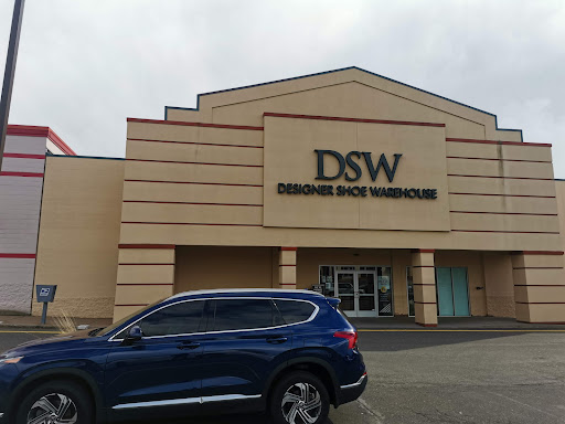 Shoe Store «DSW Designer Shoe Warehouse», reviews and photos, 110 Slater St, Manchester, CT 06040, USA