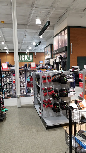 DICK'S Sporting Goods