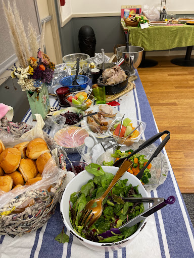 Lifelong Chicken Soup Brigade Food Bank – Food Distribution Center