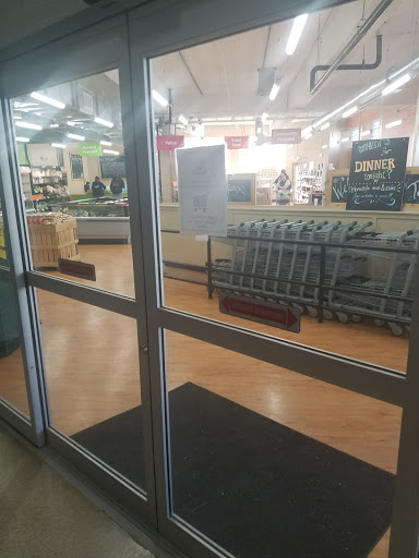 Grocery Store «Daily Table Grocery», reviews and photos, 450 Washington St, Dorchester Center, MA 02124, USA