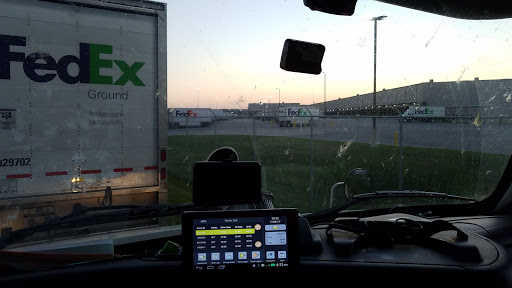 Mailing Service «FedEx Ground», reviews and photos, 12501 NE 40th St, Kansas City, MO 64161, USA