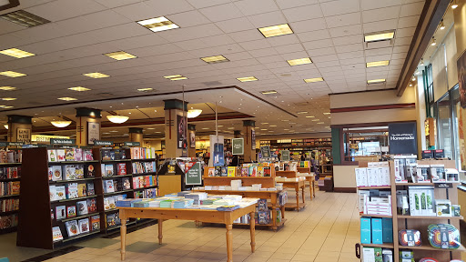 Book Store «Barnes & Noble», reviews and photos, 2621 Plainfield Rd, Joliet, IL 60435, USA