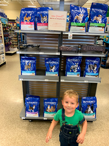 Pet Supply Store «PetSmart», reviews and photos, 3096 N Eastman Rd, Longview, TX 75605, USA