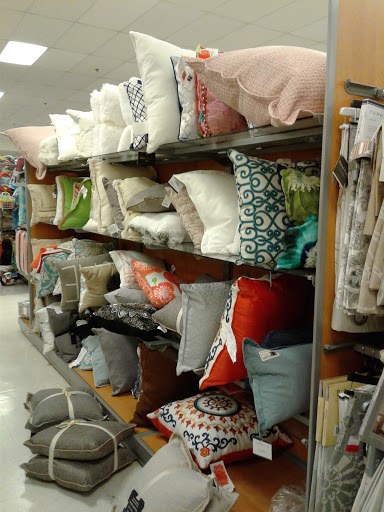 Department Store «T.J. Maxx», reviews and photos, 34 E Ridgewood Ave, Paramus, NJ 07652, USA