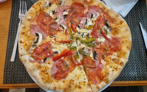 Pizzeria Incontro image