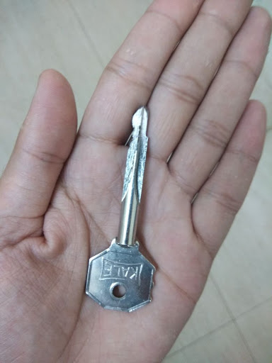 The Locksmith Dubai | Lock Repairing | Key Cutting Dubai
