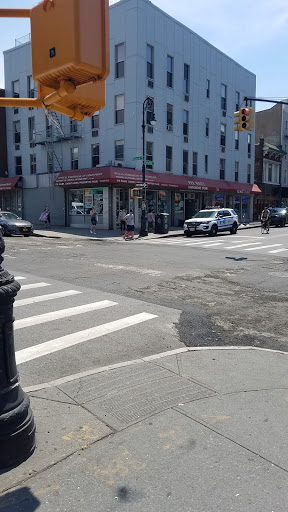 Optician «Optical Warehouse of Greenpoint», reviews and photos, 764 Manhattan Ave, Brooklyn, NY 11222, USA