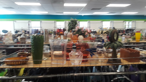 Thrift Store «Goodwill - Redwood Empire», reviews and photos, 6450 Hembree Ln, Windsor, CA 95492, USA