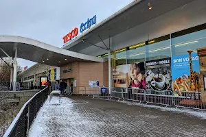 Tesco Extra image