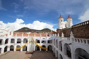 Iglesia de San Felipe Neri image