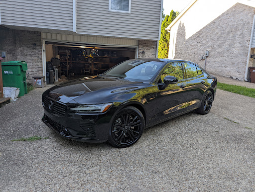 Car Dealer «Volvo Cars of Louisville», reviews and photos, 5 Swope Autocenter Dr, Louisville, KY 40299, USA