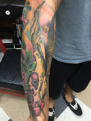 Explore memorial tattoo ideas for mom, creative tattoo ideas in Cleveland, available at American Tattoo Studios