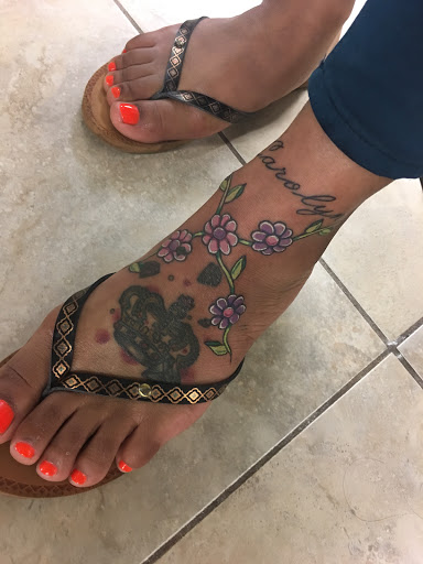 Tattoo Shop «Iron Raven Tattoo Co», reviews and photos, 837 8th Ave W, Palmetto, FL 34221, USA