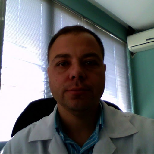 Dr. Alexandre Vianna Soares, Coloproctologista