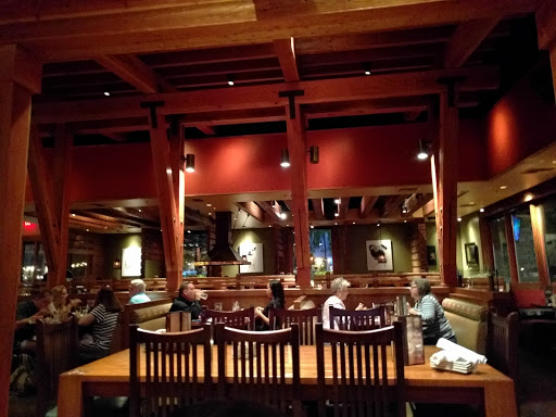 Lazy Dog Restaurant & Bar