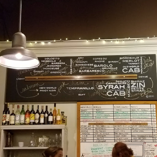 Wine Store «Blackbird Wine Shop», reviews and photos, 4323 NE Fremont St, Portland, OR 97213, USA