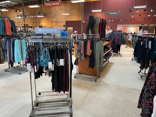 Camping Store «REI», reviews and photos, 766 E Big Beaver Rd, Troy, MI 48083, USA