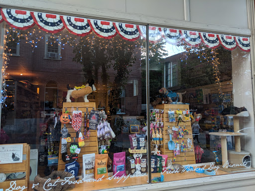 Pet Supply Store «New England Dog Biscuit Company», reviews and photos, 7 Central St, Salem, MA 01970, USA