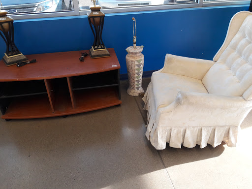 Thrift Store «91st & Northern Goodwill Retail Store & Donation Center», reviews and photos