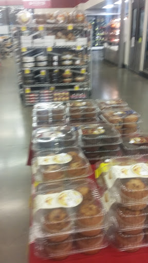 Grocery Store «Sav-Mor Foods», reviews and photos, 14001 Lakeridge Cir, Magalia, CA 95954, USA