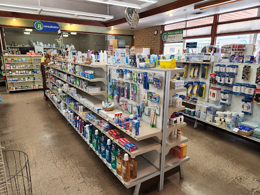 Grocery Store «Village Market», reviews and photos, 40869 Sierra Dr, Three Rivers, CA 93271, USA