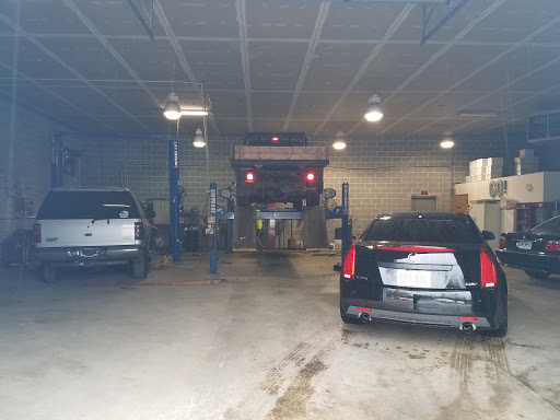 Auto Repair Shop «Cintech Automotive Repair», reviews and photos, 1207 Harvestowne Industrial Dr, St Charles, MO 63304, USA