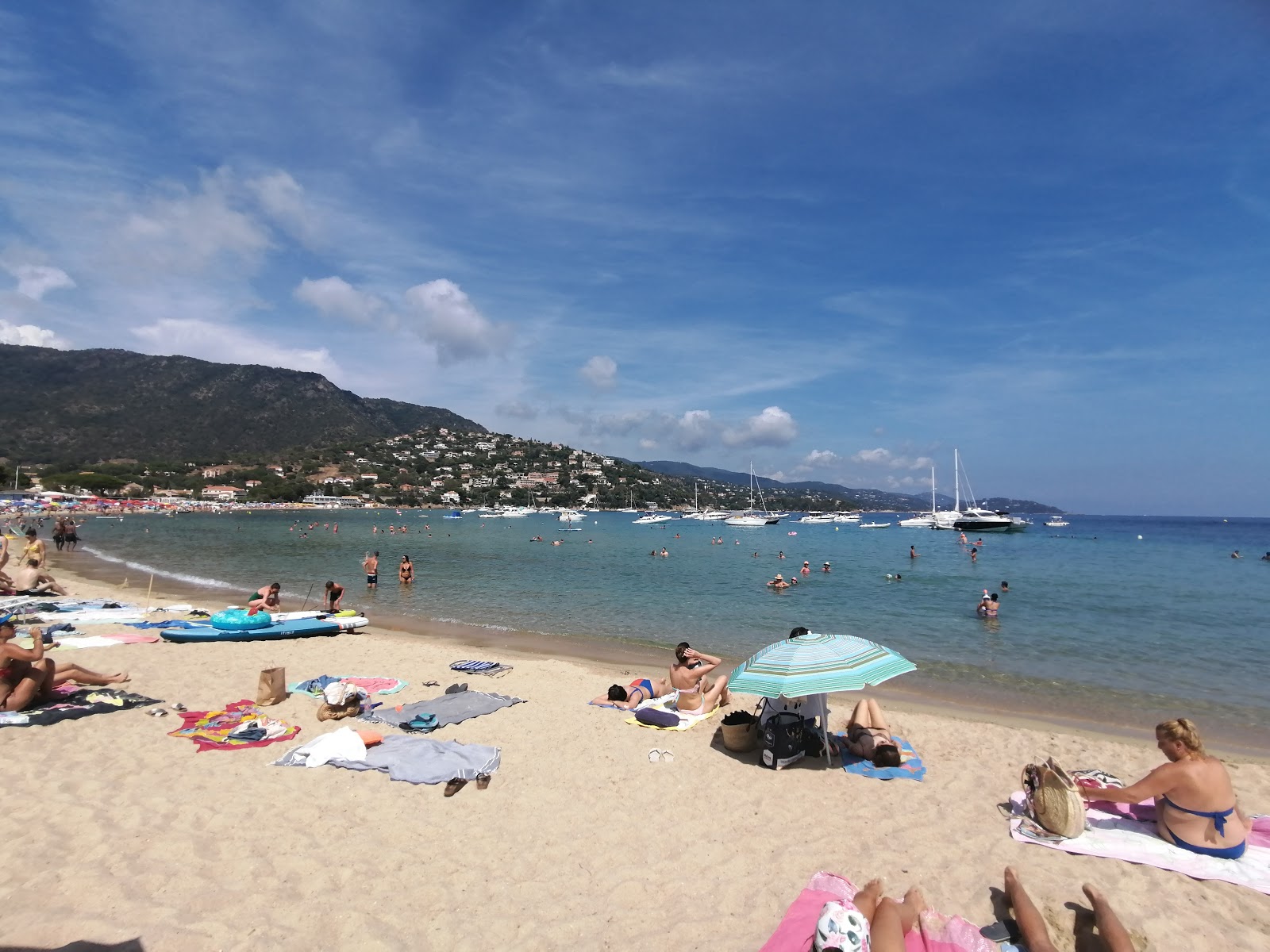 Saint-Clair Plajı'in fotoğrafı çok temiz temizlik seviyesi ile