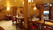 Atmosphère du Restaurant Le Jalouvre à Le Grand-Bornand - n°2