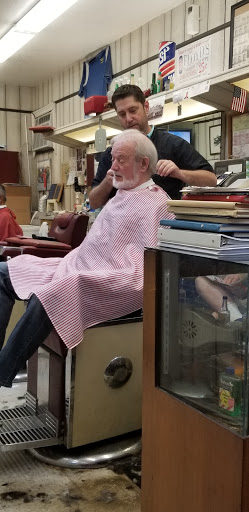 Barber Shop «Central Barber Shop», reviews and photos, 207 Broadway, Kissimmee, FL 34741, USA