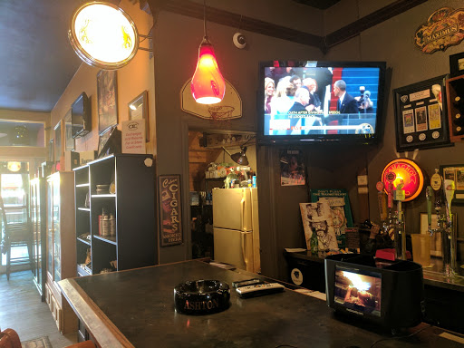 Cigar Shop «Executive Cigar Shop & Lounge», reviews and photos, 837 E New Haven Ave, Melbourne, FL 32901, USA