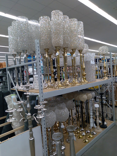 Home Goods Store «At Home», reviews and photos, 10140 N 91st Ave, Peoria, AZ 85345, USA