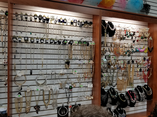 Beauty Supply Store «iBeauty Supply», reviews and photos, 3233 Avent Ferry Rd, Raleigh, NC 27606, USA