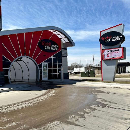 Rydell Car Wash en Grand Forks